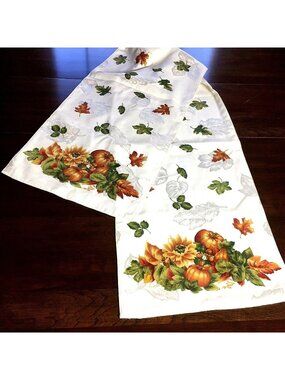 Thanksgiving Fall Table Runner Pumpkins Oak leaves lined 69 x 14